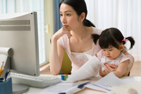 Làm việc từ xa: Giải pháp linh hoạt hay "cơn ác mộng" mới? Làm việc từ xa giúp các mẹ bỉm sữa tiết kiệm thời gian