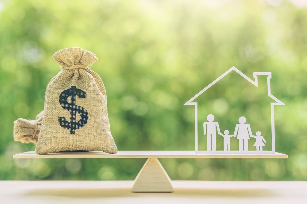 Quản lý tài chính 2025: Làm sao để chi tiêu khéo mùa bão giá Quản lý tài chính giúp tiết kiệm và chi tiêu thông minh