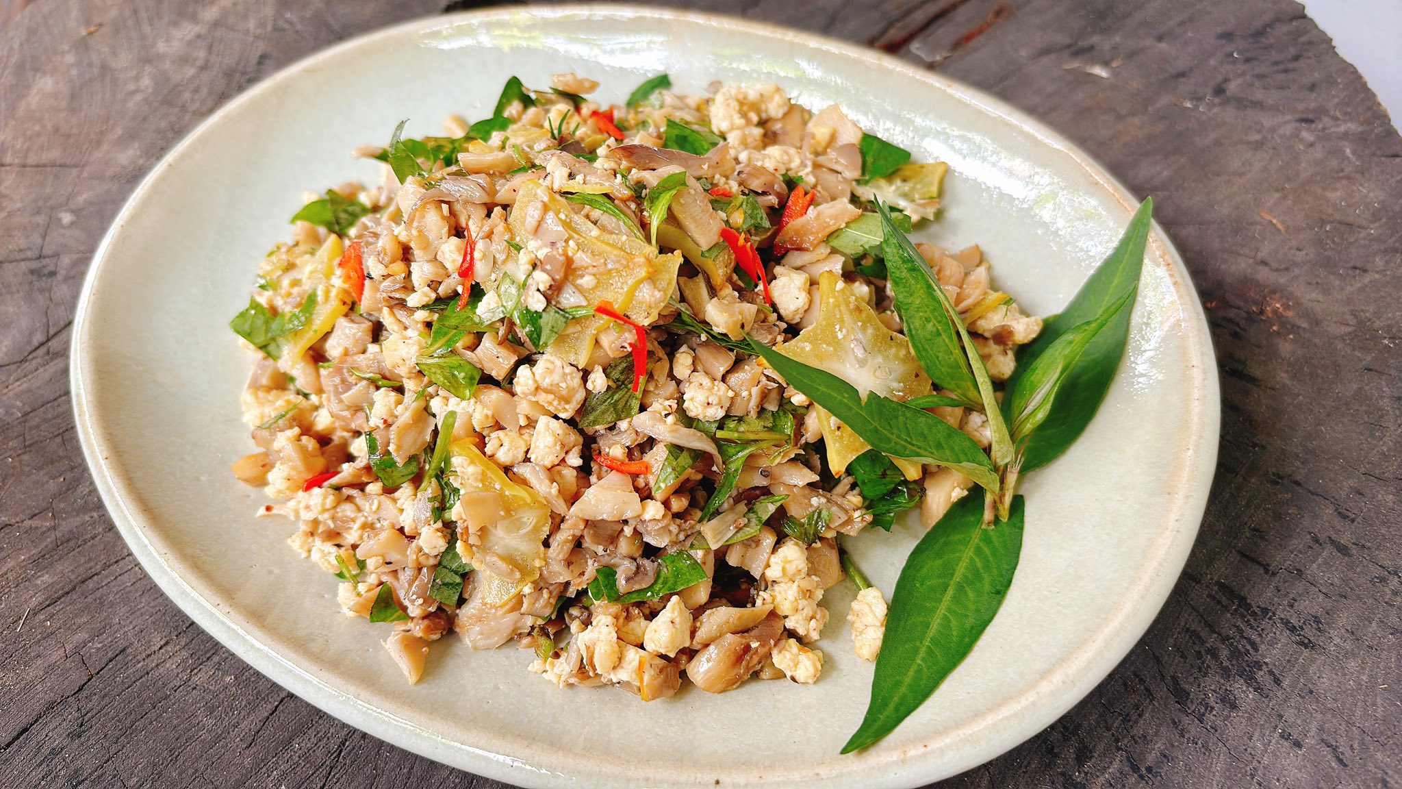 Nấm đậu xào khế chua - Món chay ngon vị quê cho ngày nắng nóng